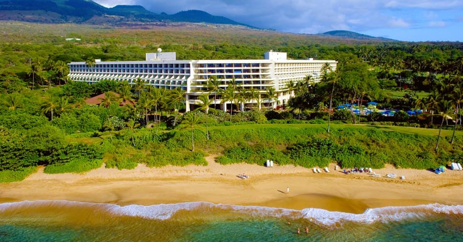 Makena, Hawaii: a venue that serves with SHTOX glassware